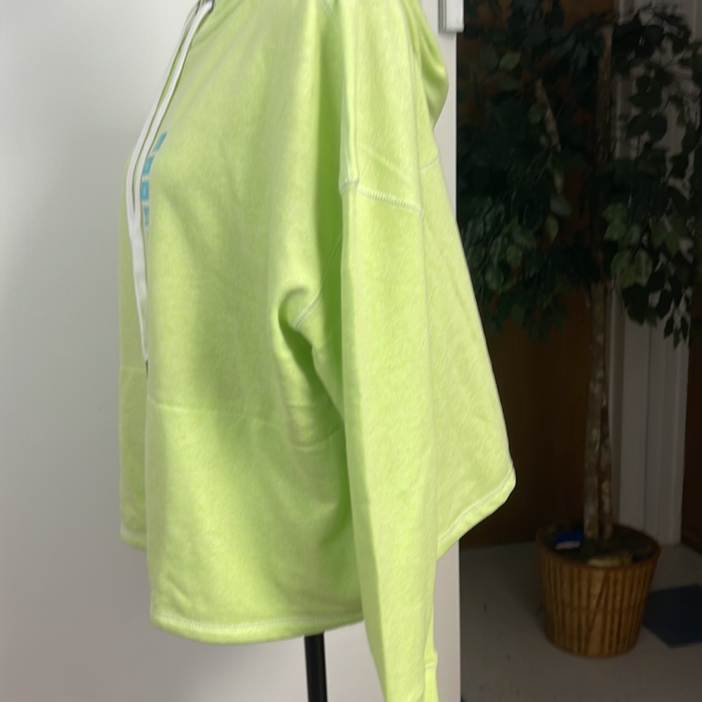 - Brand new with tags Woman’s Steve Madden hooded sweatshirt. Size XXL. - Picture 9 of 16